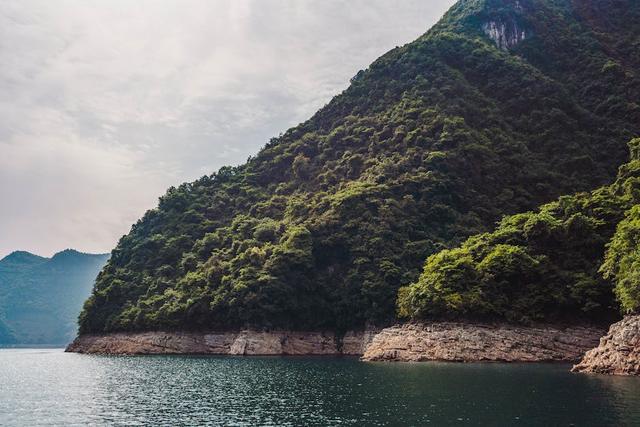 人眼中的隐藏美食与景点冰球突破宜昌探秘：当地(图4)