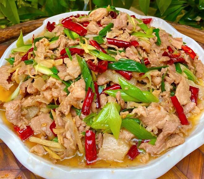 嵩阳菜市场菜兜很满心也很暖冰球突破技巧自在嵩明丨逛逛(图4) 嵩阳菜市场菜兜很满心也很暖冰球突破技巧自在嵩明丨逛逛(图4)